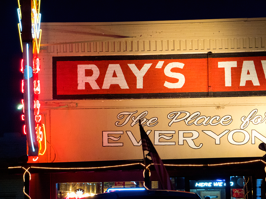 Ray's Tavern